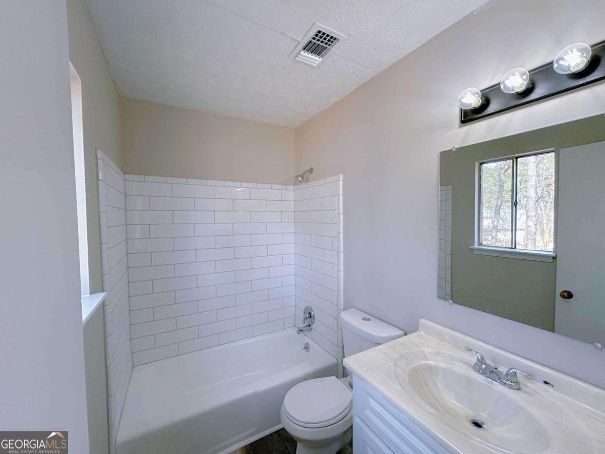 566 Aberdeen Drive Stone Mountain - 10
