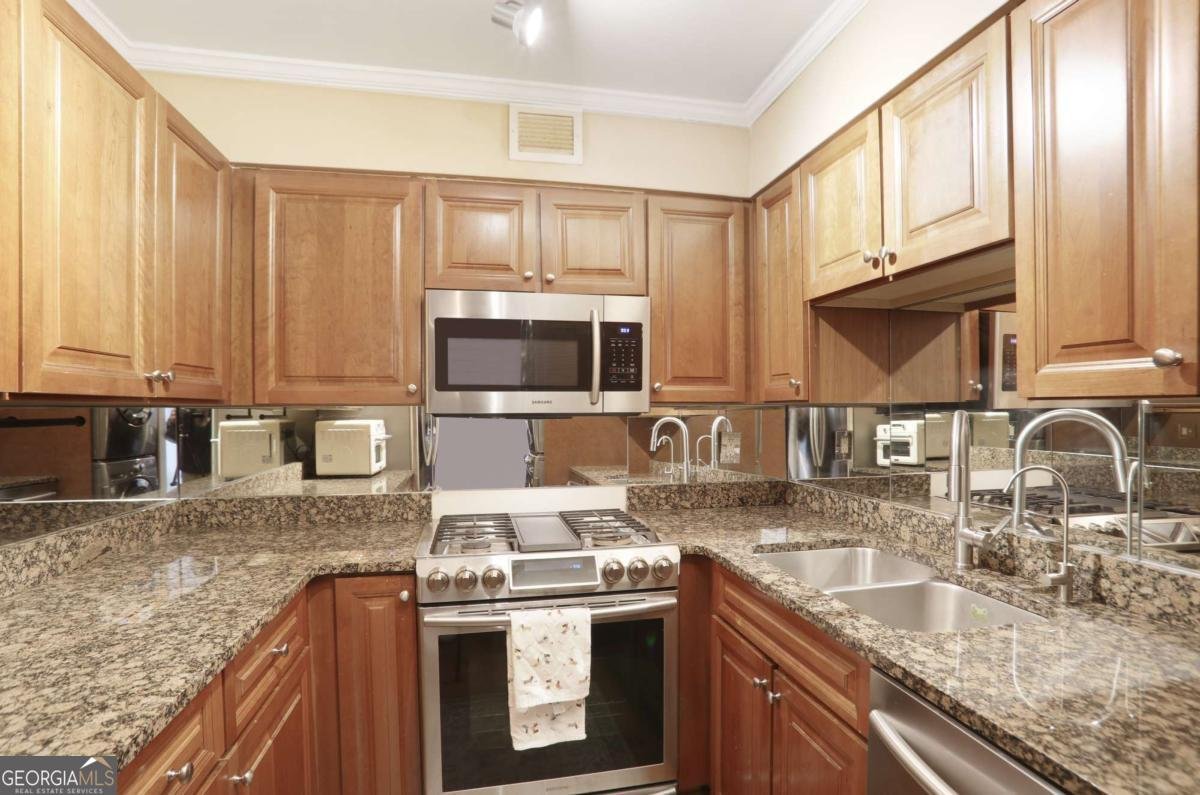 2479 Peachtree Road Atlanta - 9