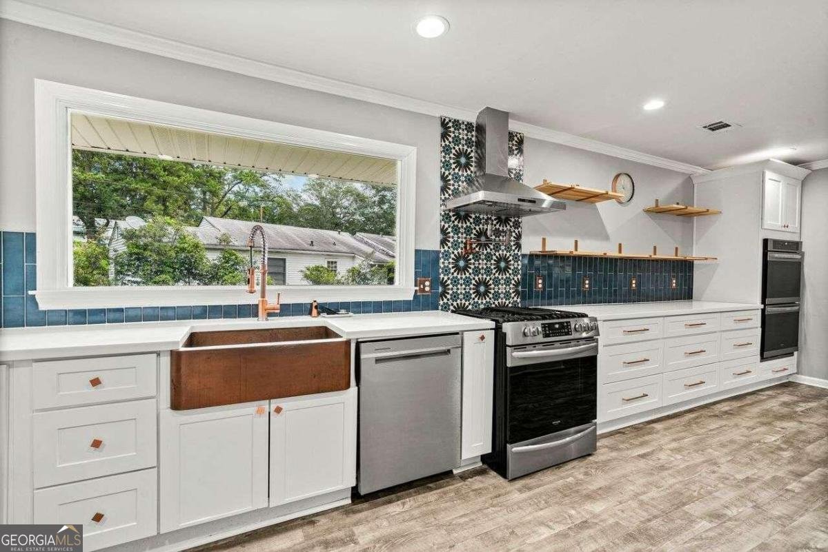 215 COLLUM Street Atlanta - 17