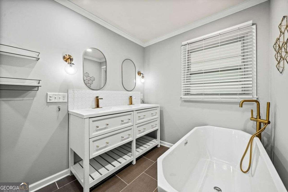 215 COLLUM Street Atlanta - 31