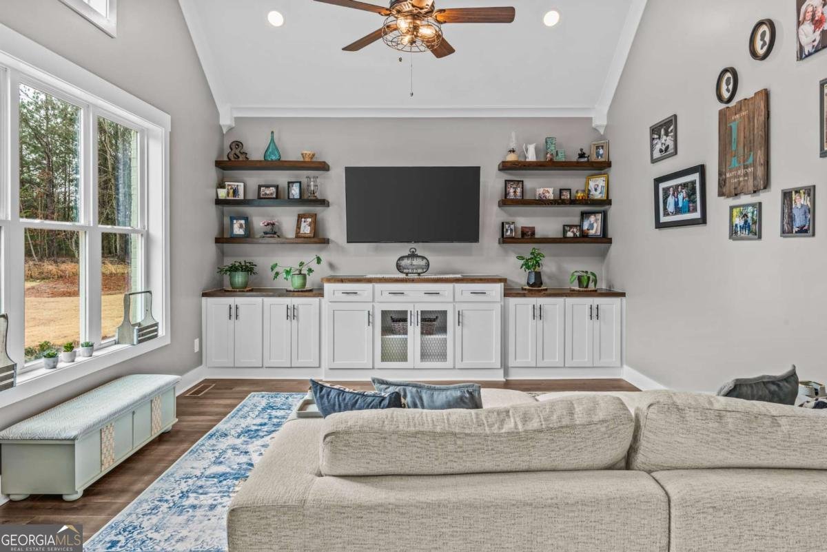 2104 Beebalm Drive Statham - 56