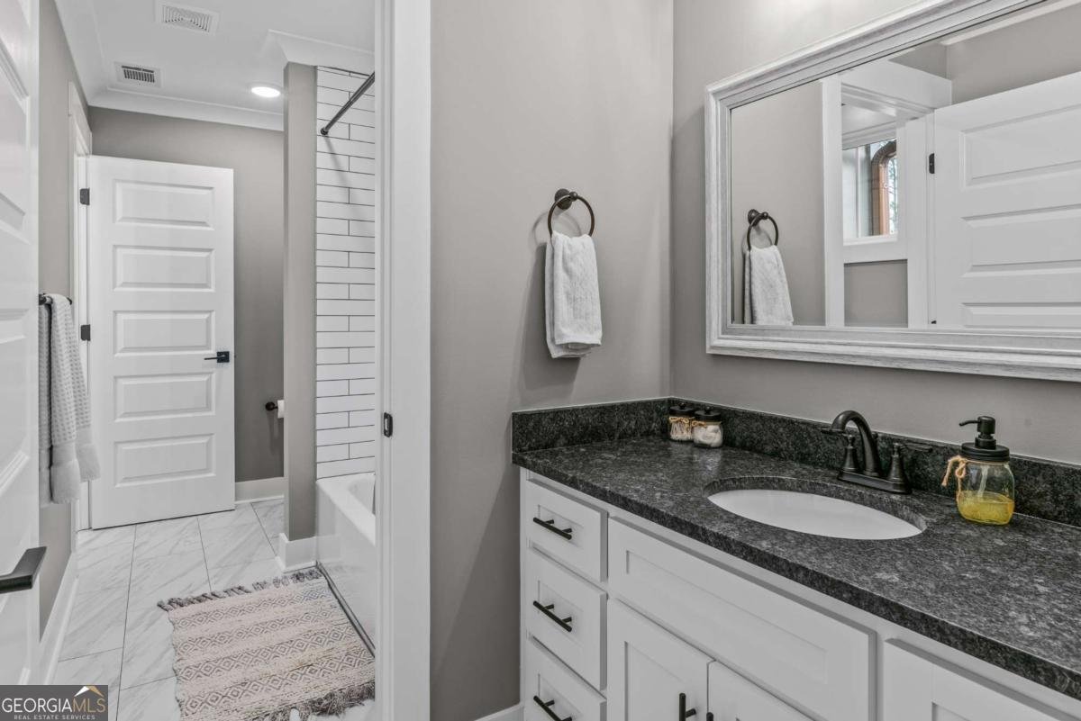 2104 Beebalm Drive Statham - 75