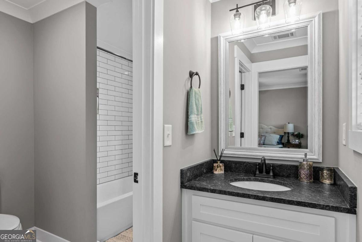 2104 Beebalm Drive Statham - 76