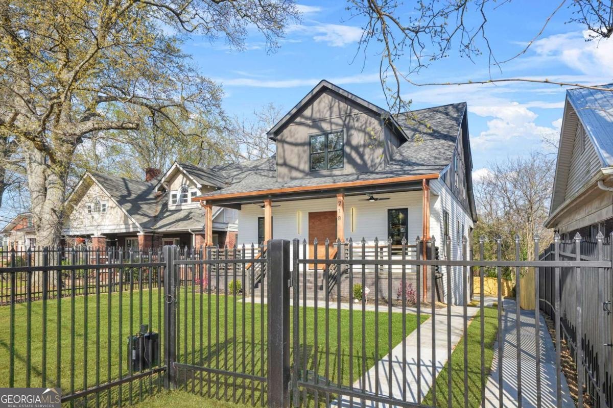 718 Cascade Avenue Atlanta - 3