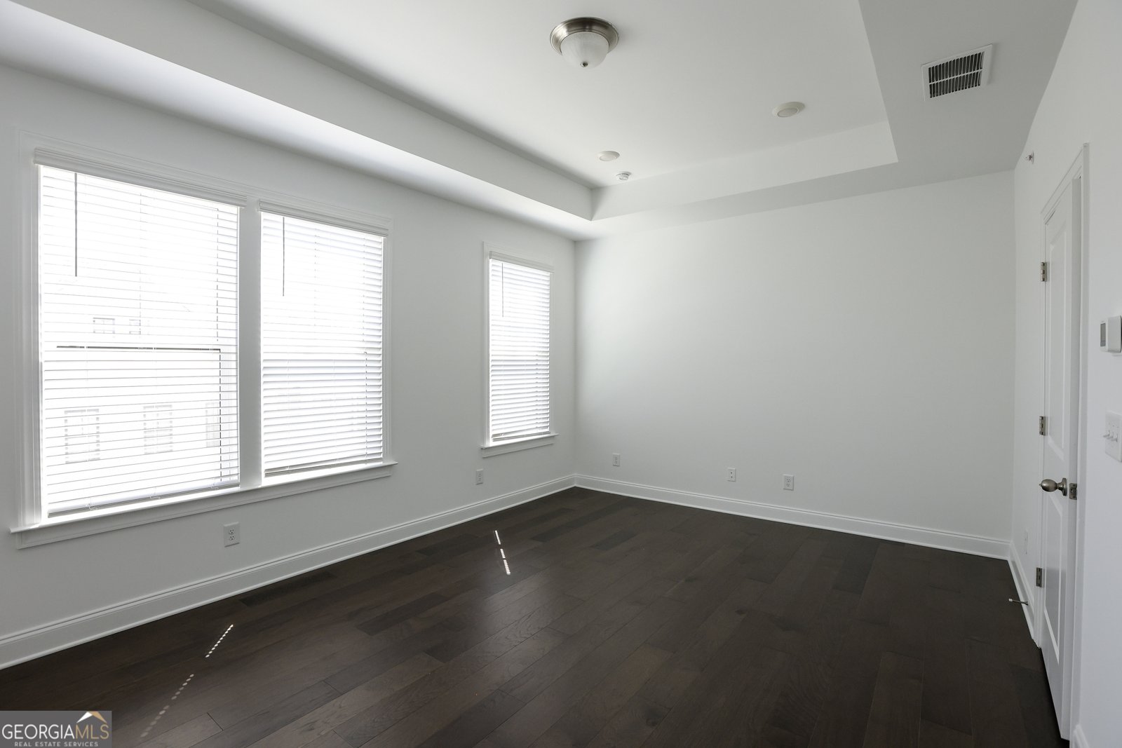 6569 Beacon Drive Sandy Springs - 33