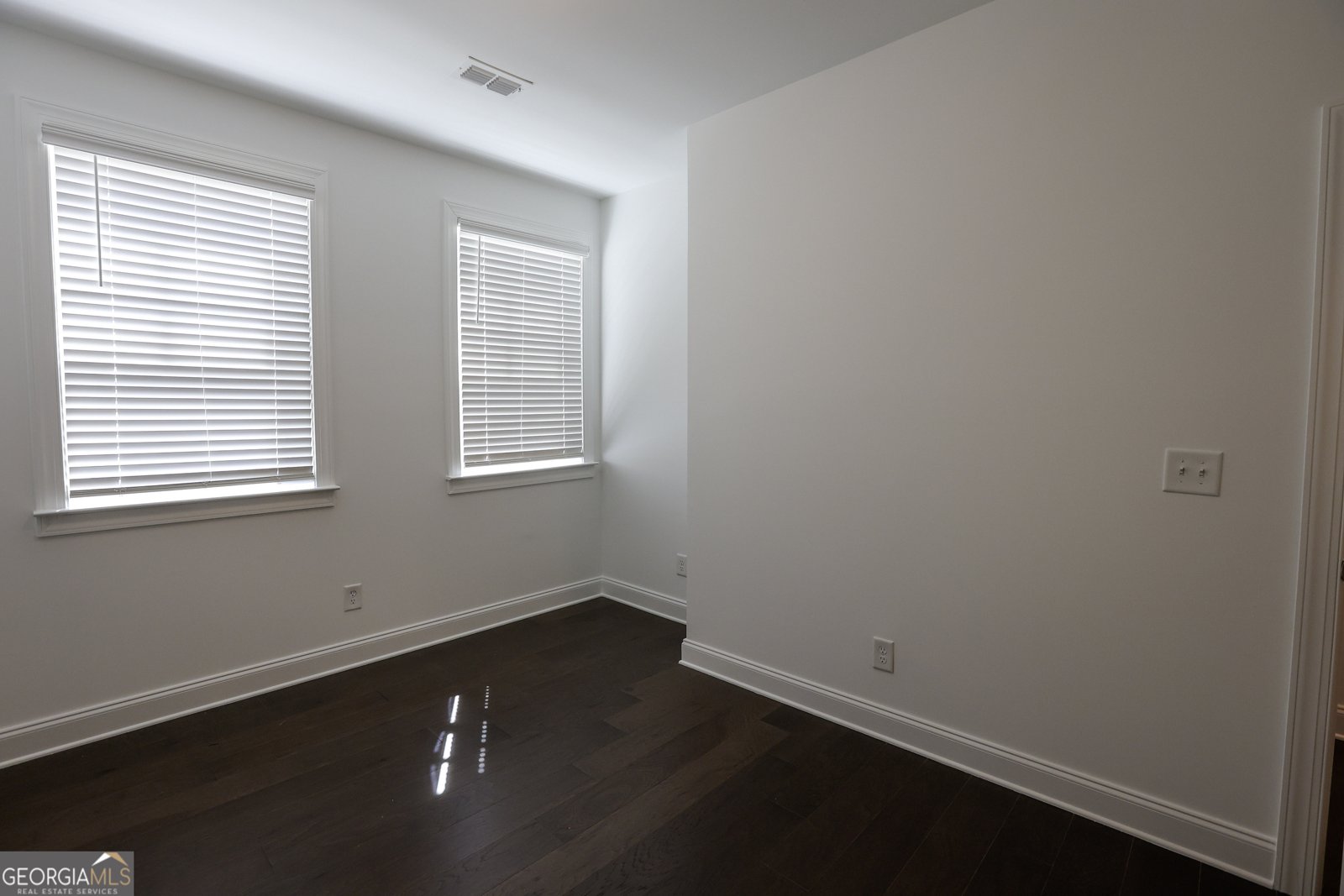 6569 Beacon Drive Sandy Springs - 7