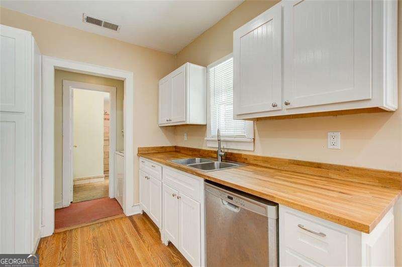 875 White Street Atlanta - 16