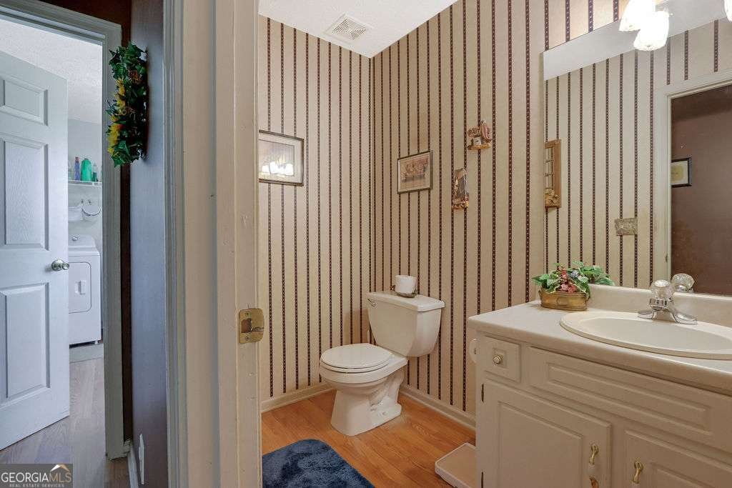 962 Cove Lake Court Lawrenceville - 17
