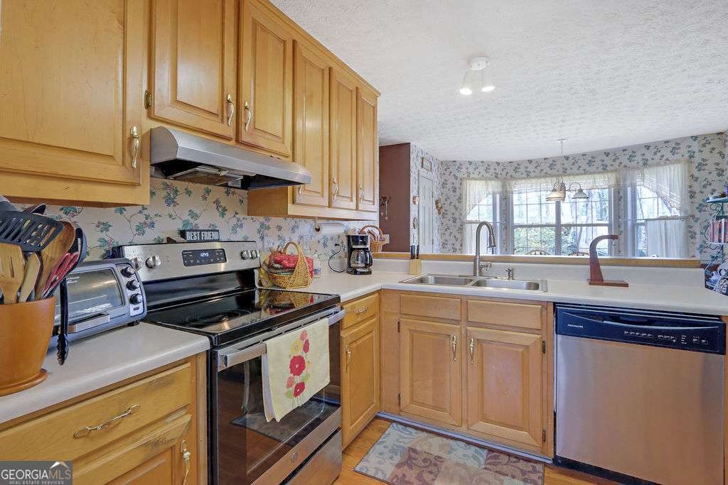 962 Cove Lake Court Lawrenceville - 4