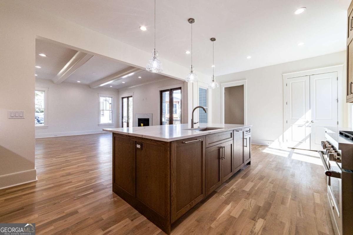 585 Sherwood Road Atlanta - 46