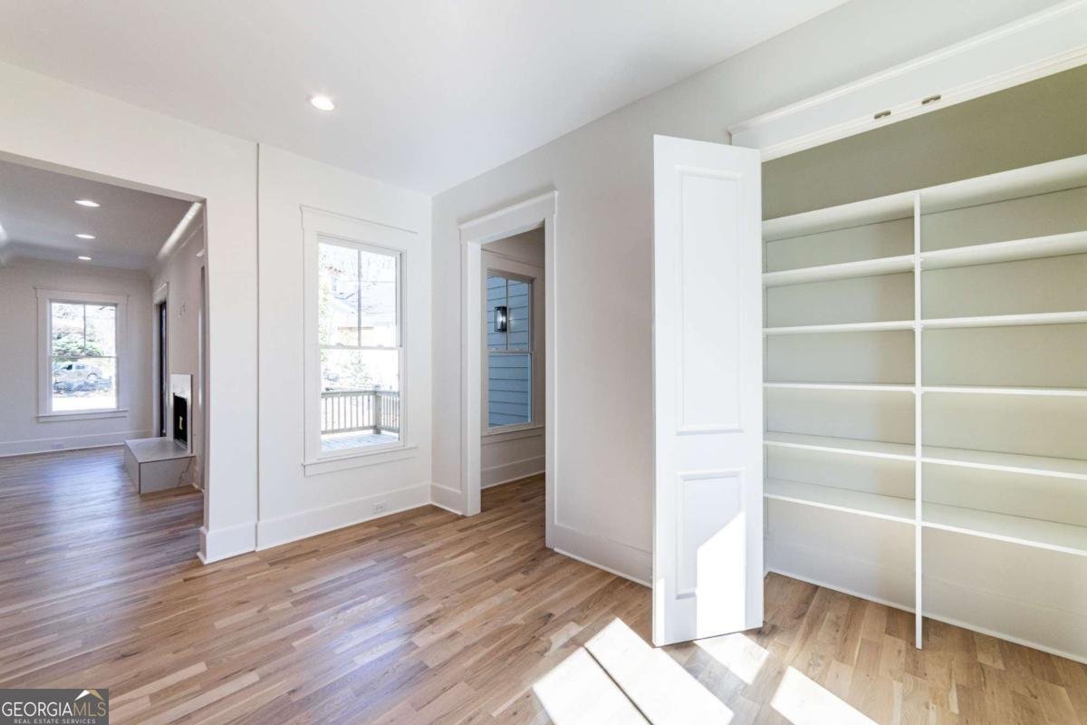 585 Sherwood Road Atlanta - 50