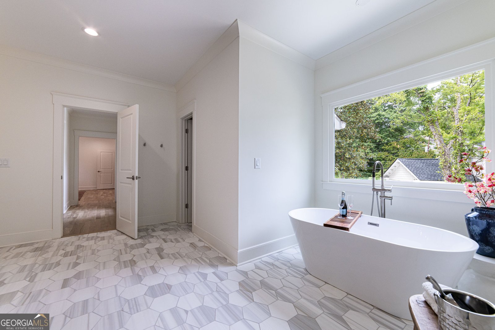 585 Sherwood Road Atlanta - 74