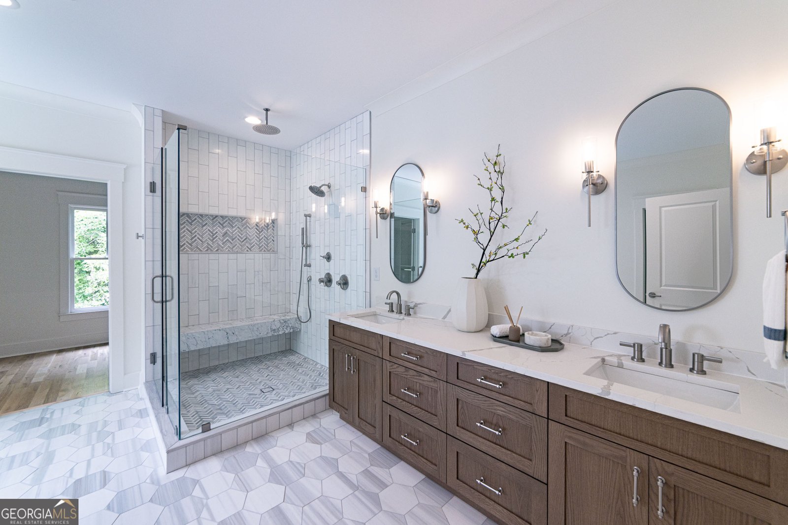 585 Sherwood Road Atlanta - 76