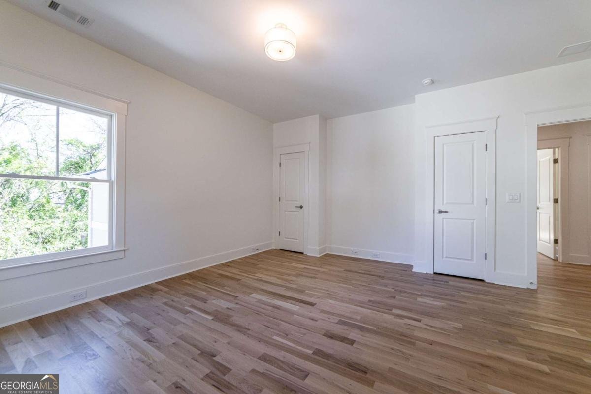 585 Sherwood Road Atlanta - 87