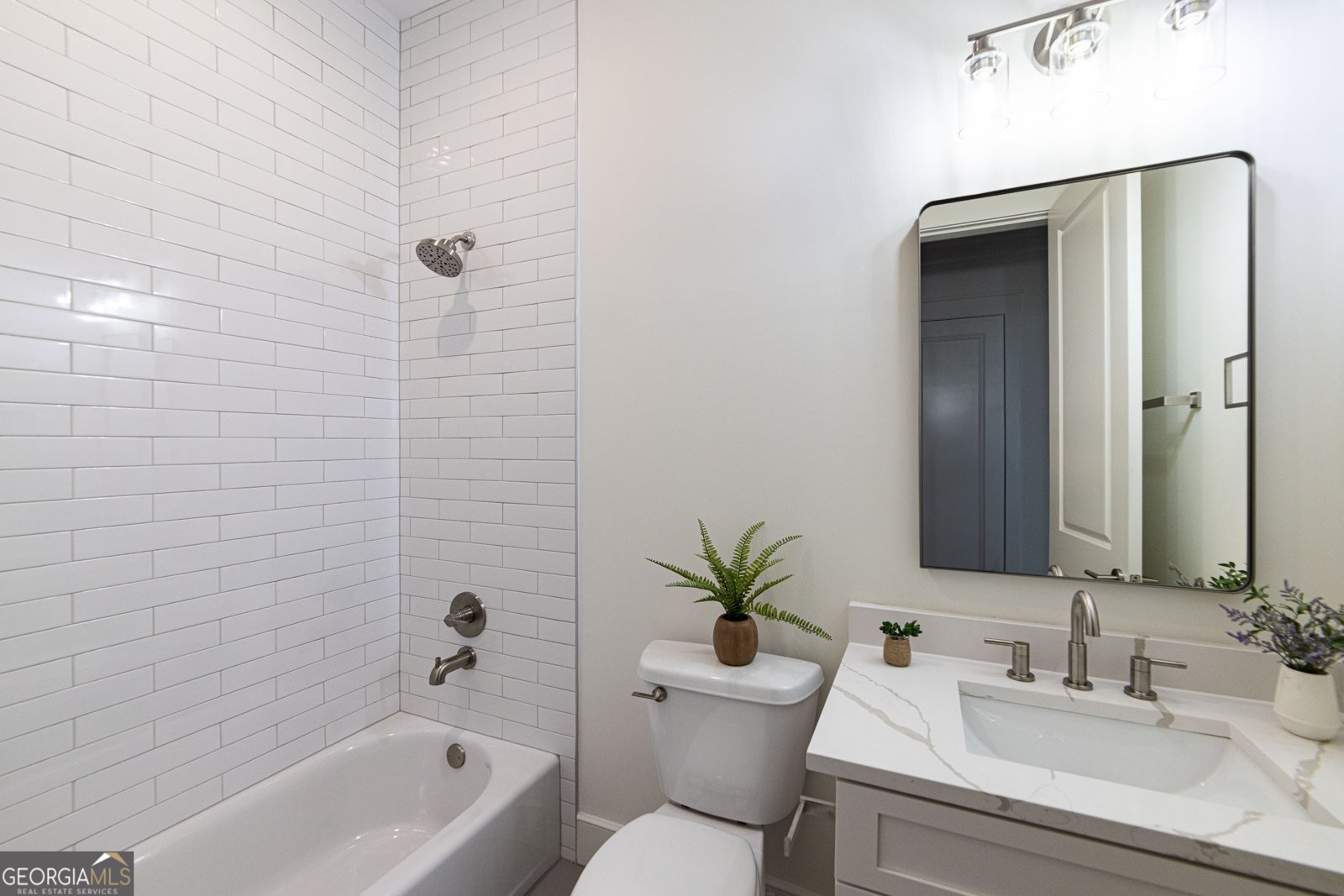 585 Sherwood Road Atlanta - 90
