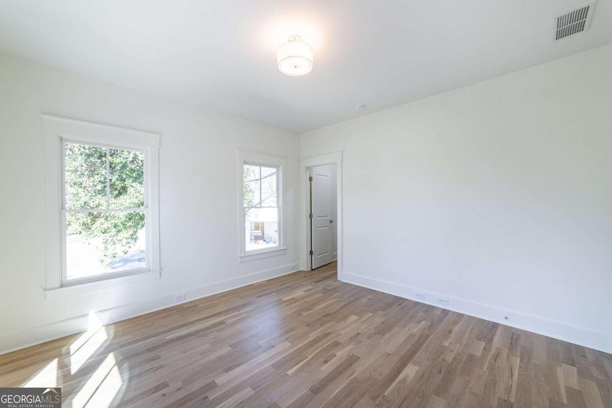 585 Sherwood Road Atlanta - 95