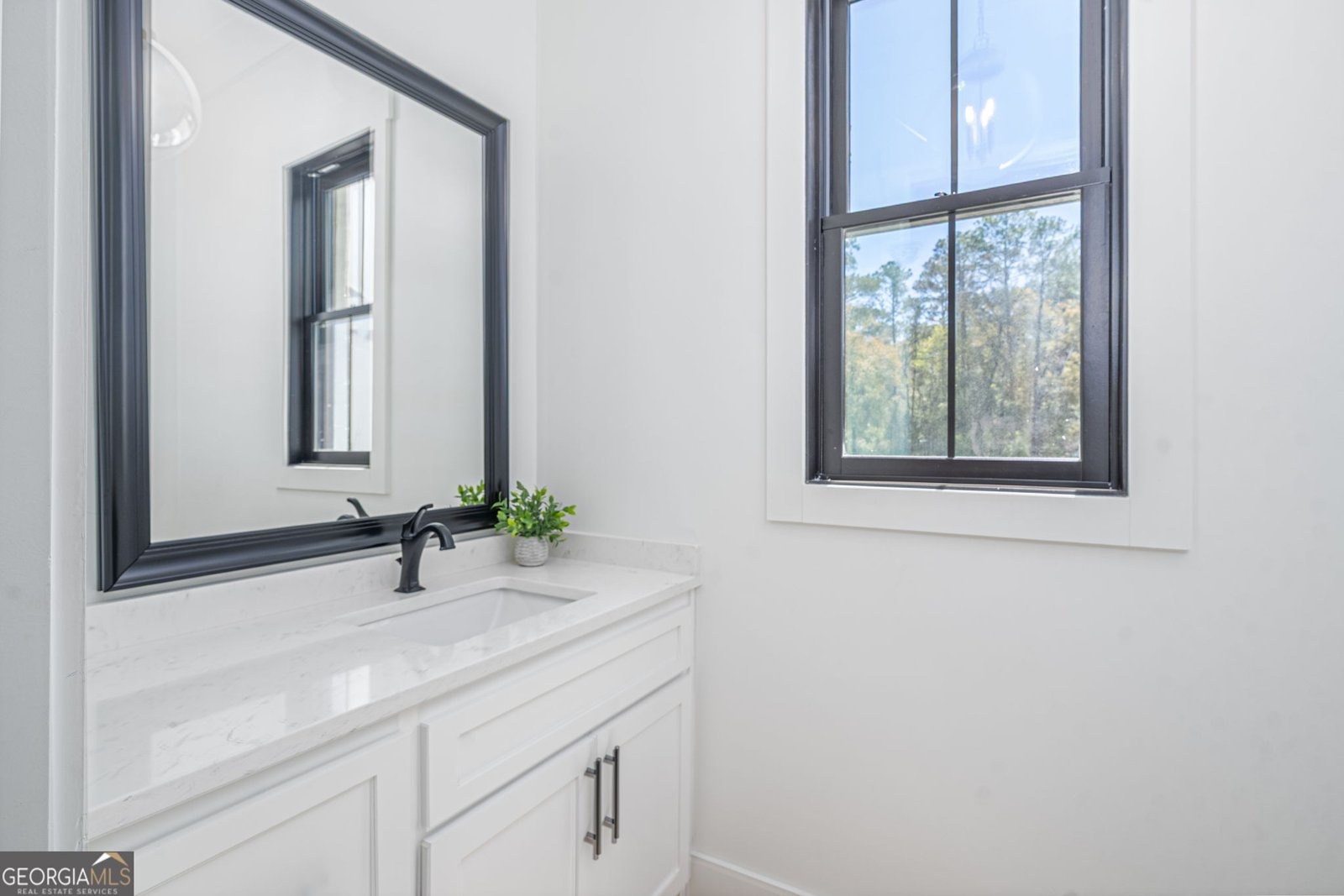 9853 Ga Highway 204 Ellabell - 27