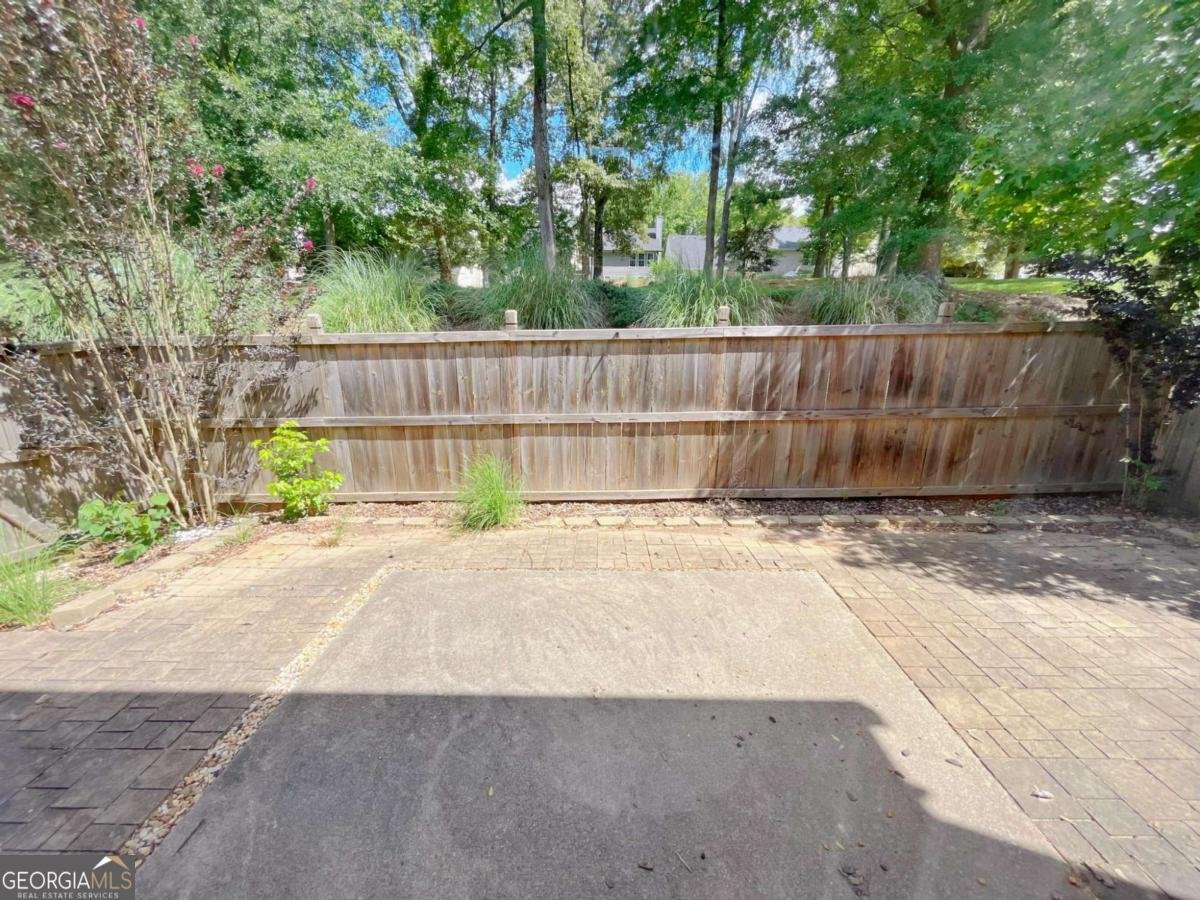 1421 Gates Circle Atlanta - 32