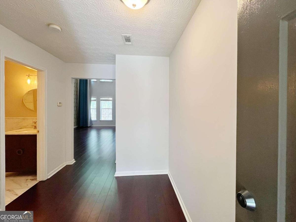 1421 Gates Circle Atlanta - 6