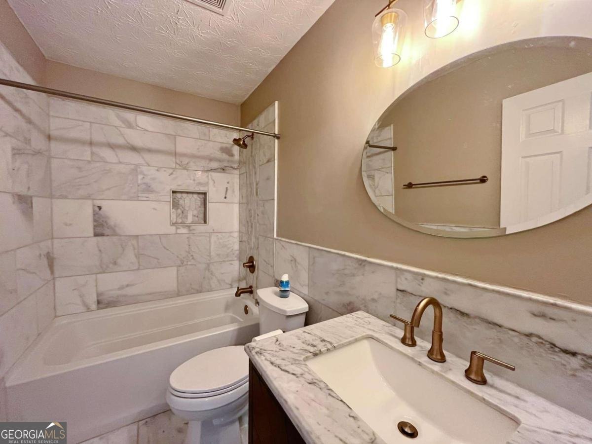 1421 Gates Circle Atlanta - 9