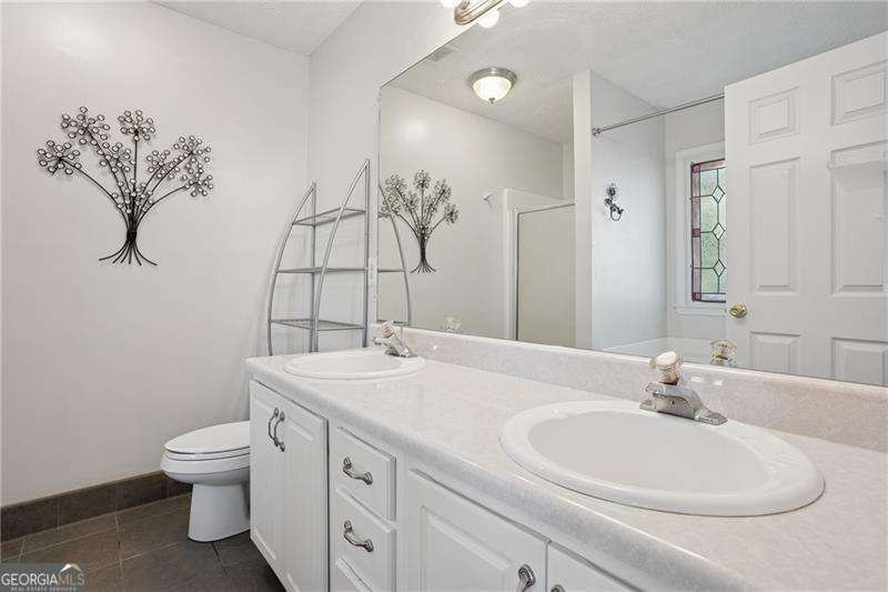 115 Dearing Woods Way Covington - 17