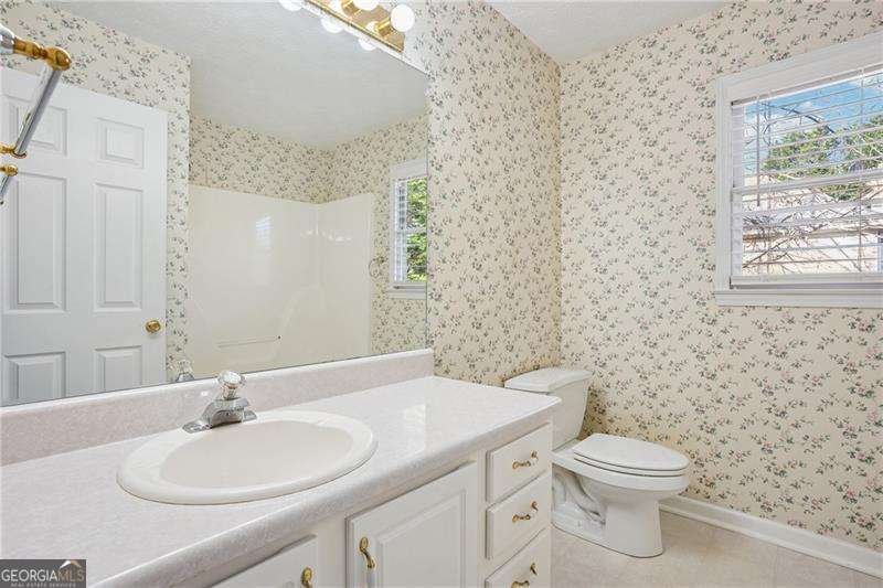 115 Dearing Woods Way Covington - 22