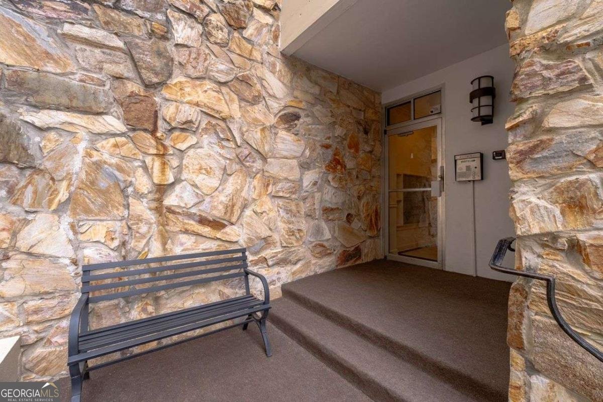 2632 Peachtree Road Atlanta - 3