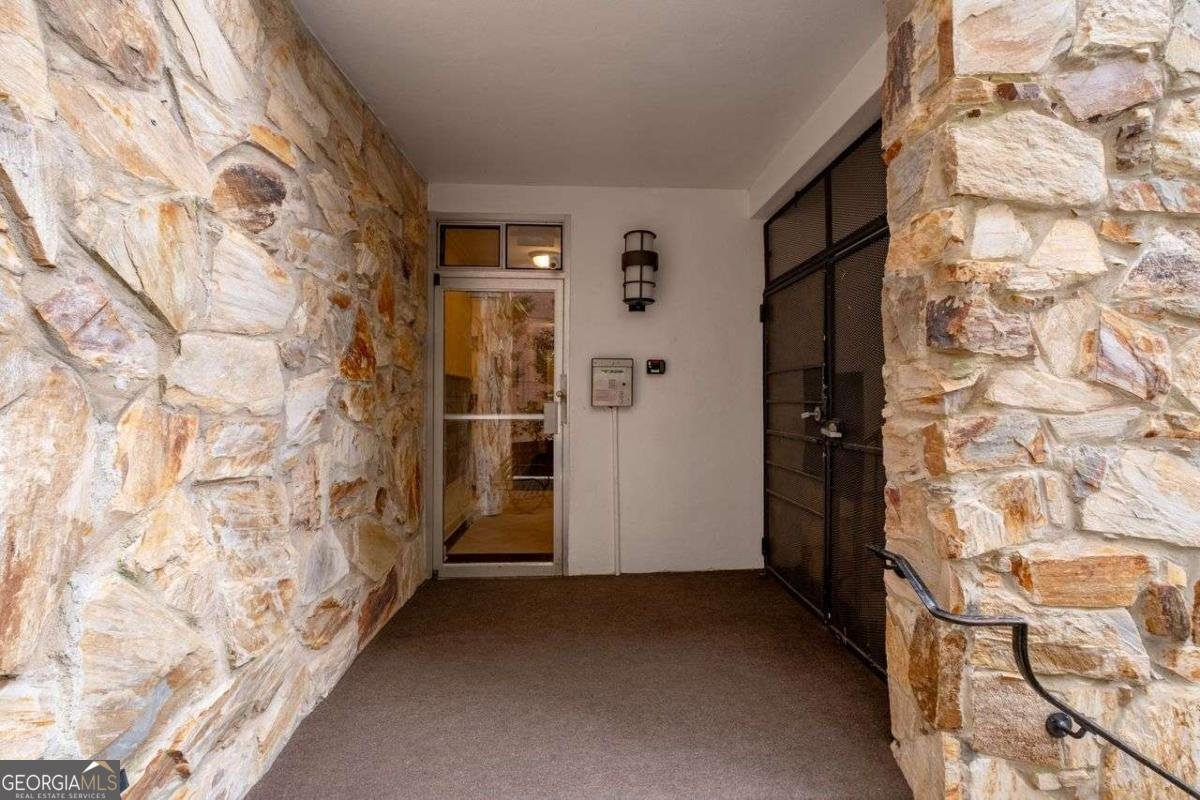 2632 Peachtree Road Atlanta - 4