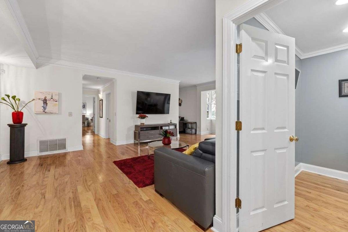 2632 Peachtree Road Atlanta - 9
