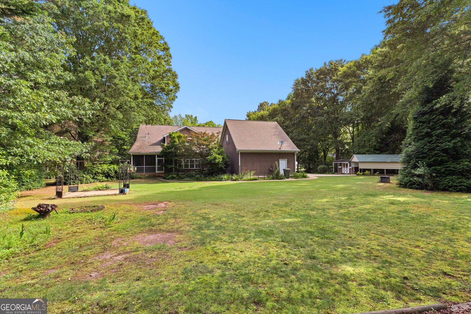 135 Horseshoe Circle Fayetteville - 98