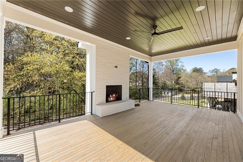 312 Meadow Drive Alpharetta - 27