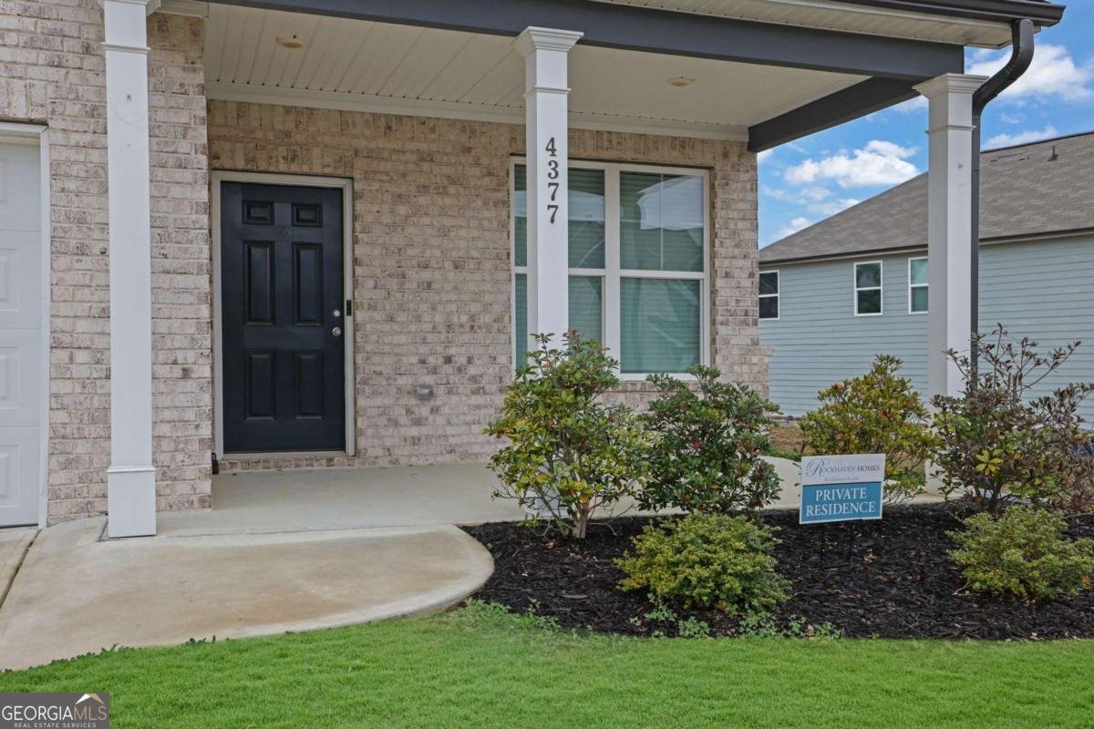 4377 Leighton Court Loganville - 4