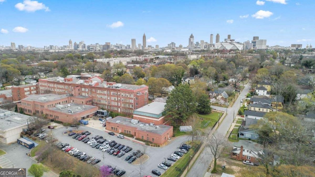 992 Beckwith Street Atlanta - 30