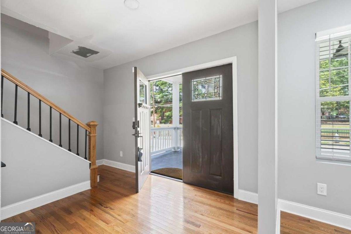 992 Beckwith Street Atlanta - 4