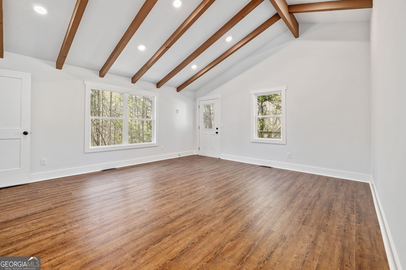 330 Lake Drive Dawsonville - 19