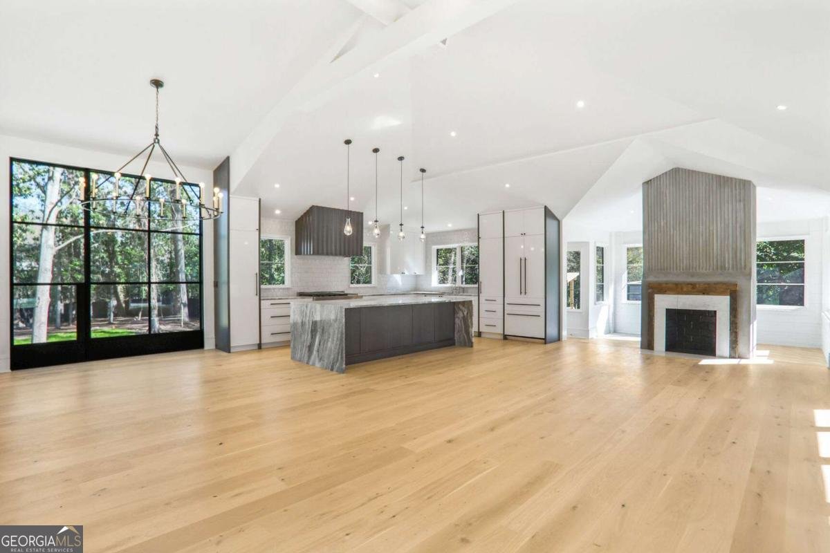 1718 Barnesdale Way Atlanta - 2