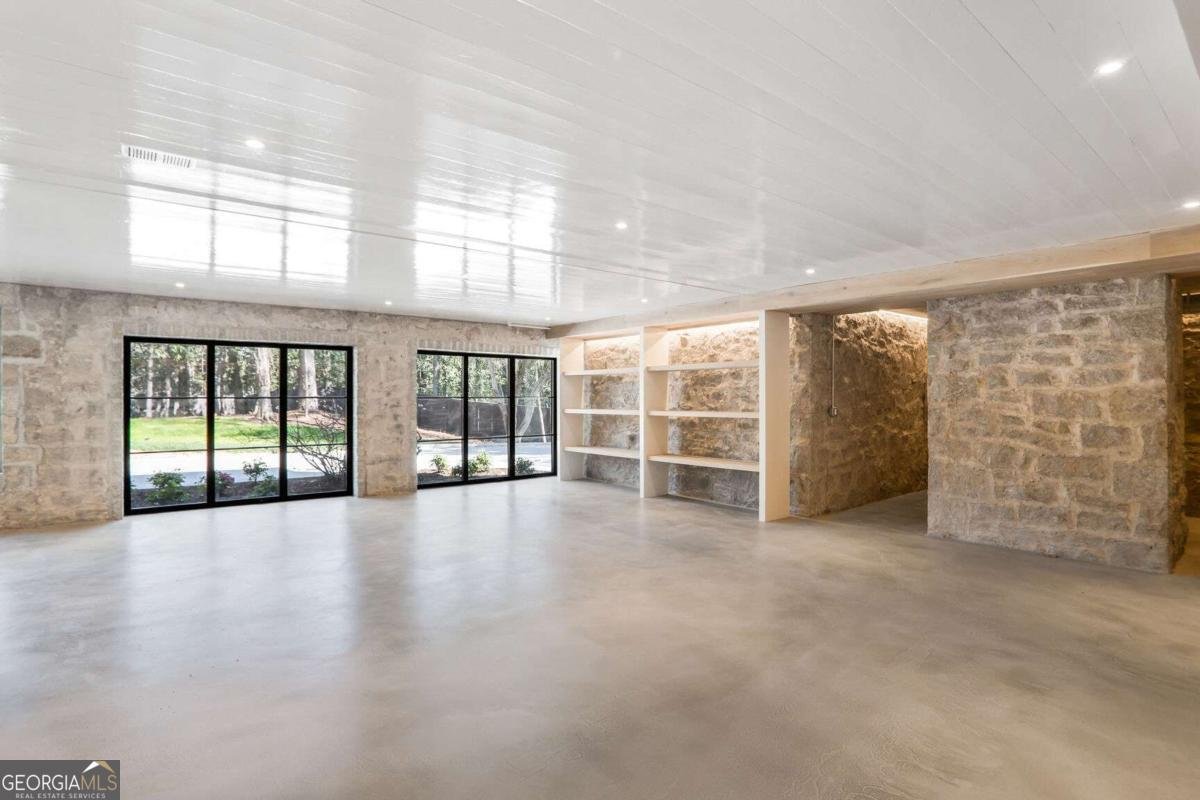 1718 Barnesdale Way Atlanta - 23