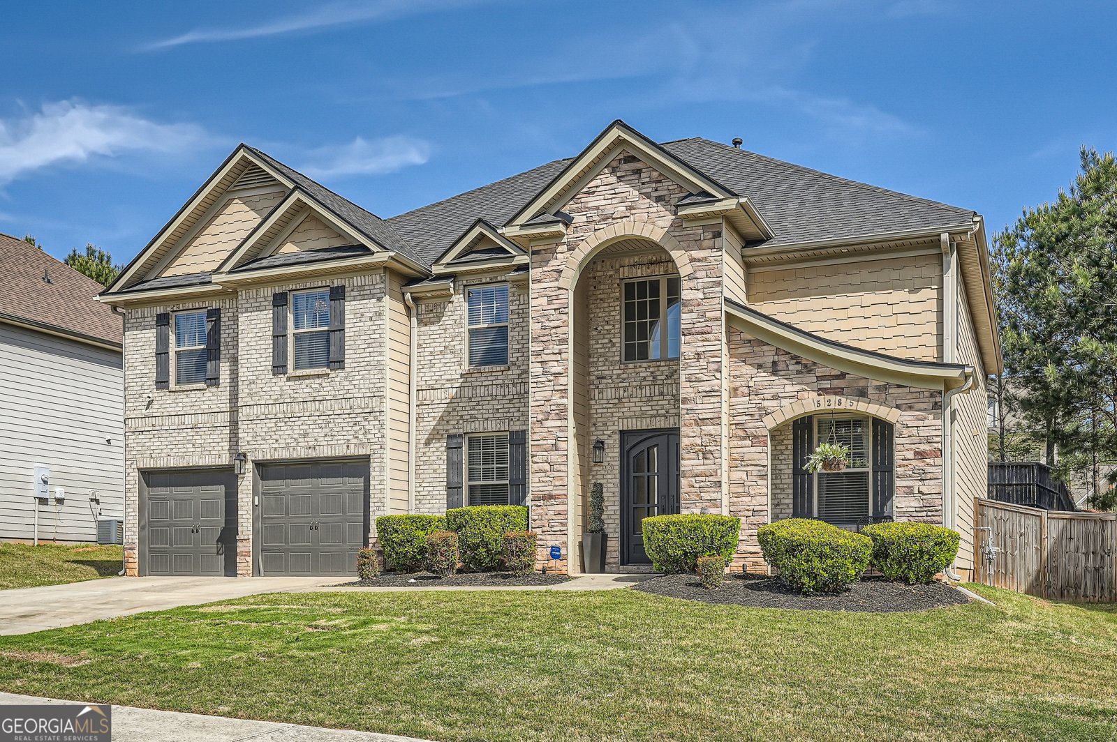 5285 Rosewood Place Fairburn - 1