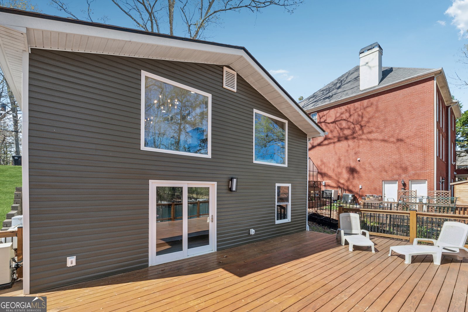 6337 Lake View Drive Buford - 23