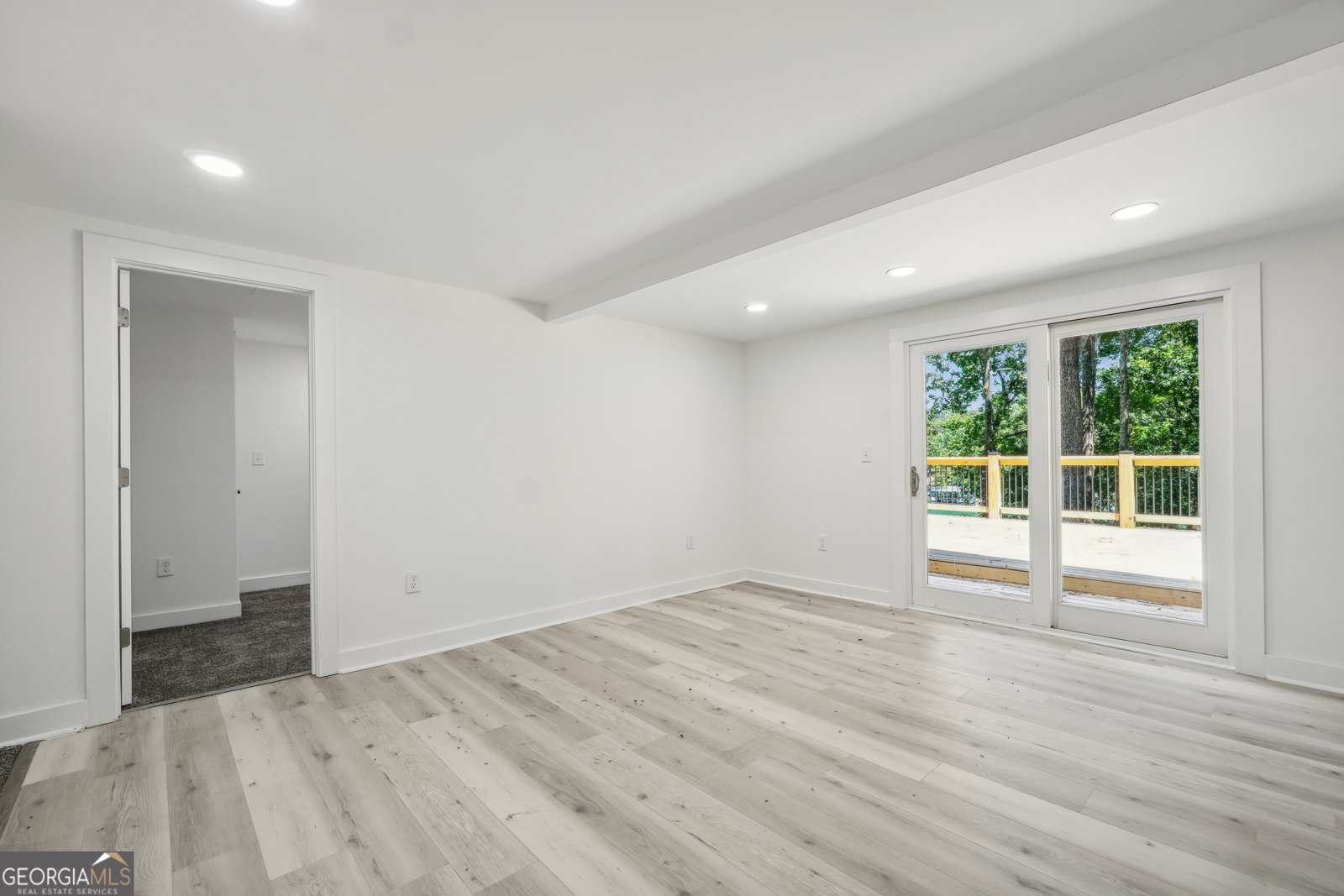 6337 Lake View Drive Buford - 26