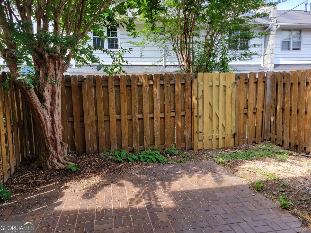 136 Peachtree Memorial Drive Atlanta - 6