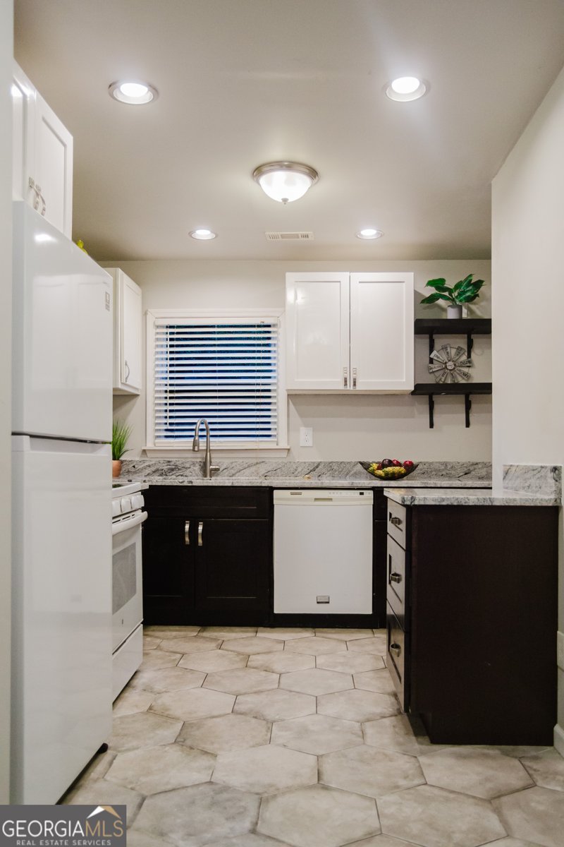 710 Bluebird Drive Conyers - 2