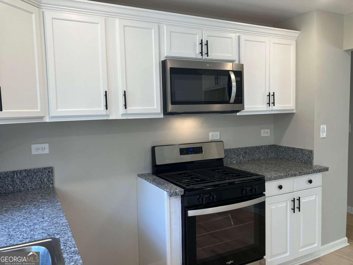 490 Larchmont Drive Atlanta - 11