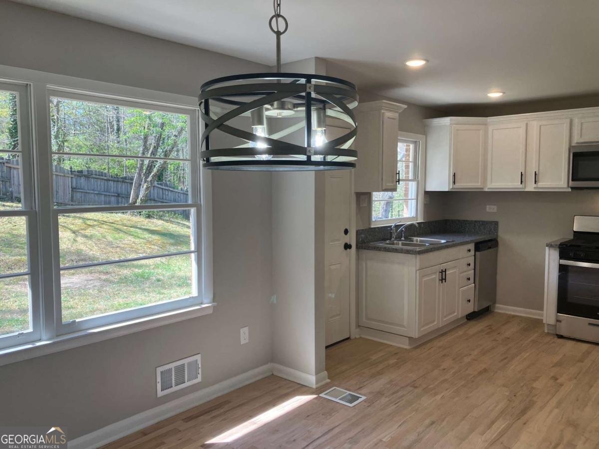490 Larchmont Drive Atlanta - 7