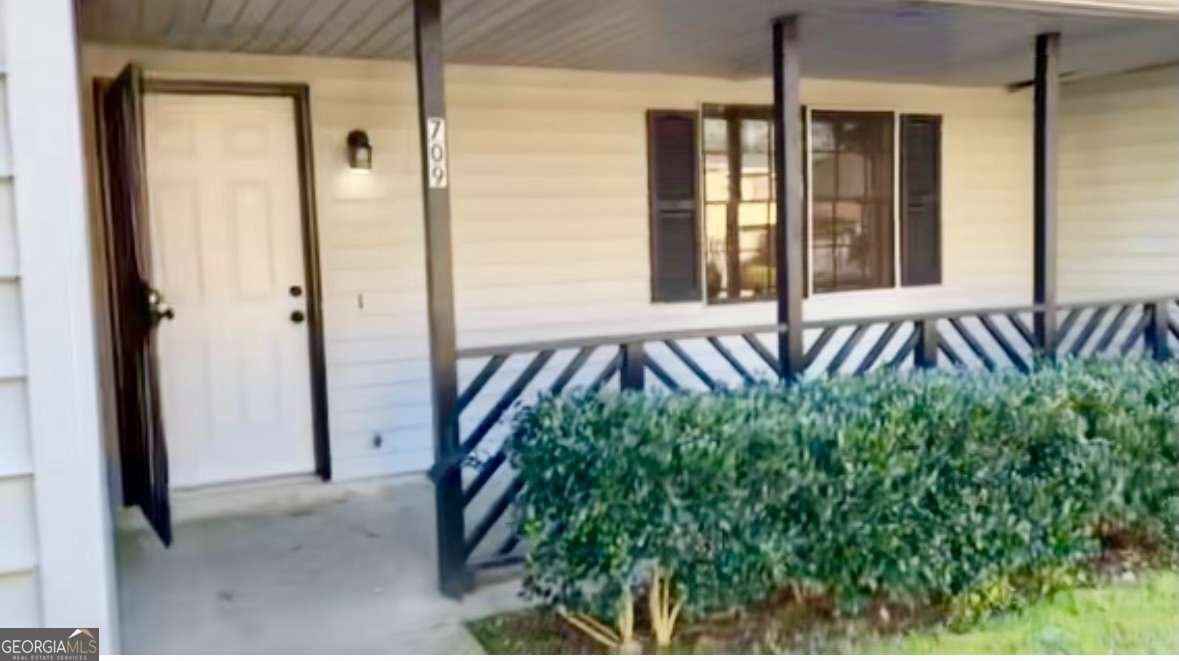 709 Pine Tree Trail Atlanta - 2
