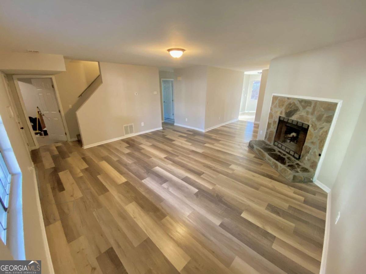 709 Pine Tree Trail Atlanta - 3