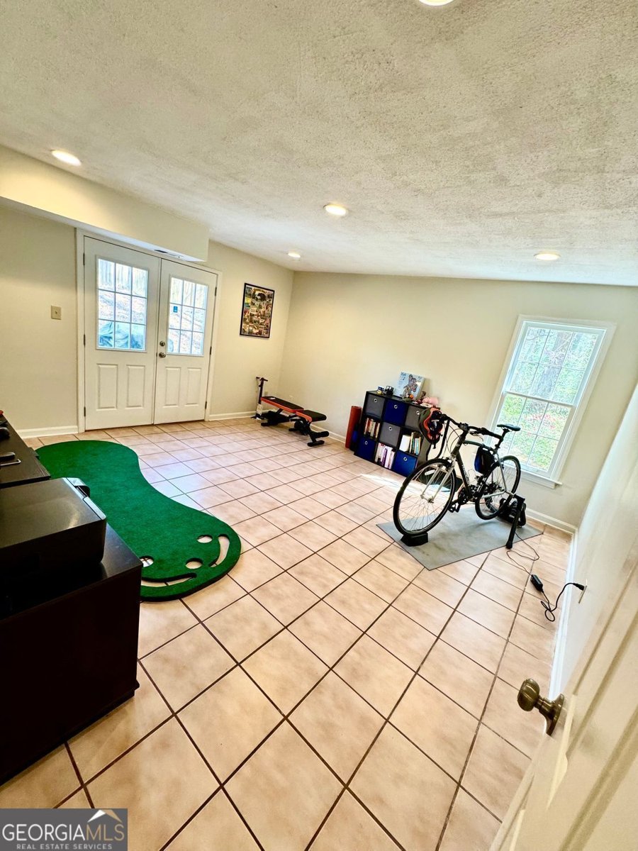 4722 Bradford Lane Powder Springs - 37