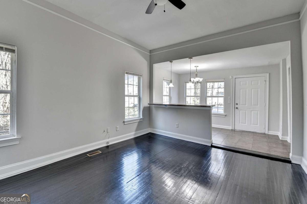 73 Atlanta Avenue Atlanta - 12