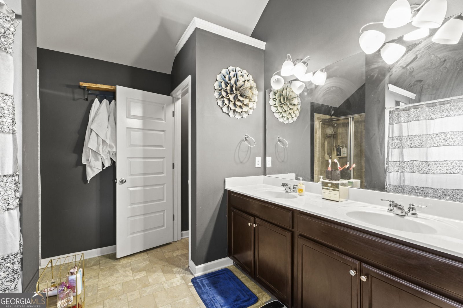 6870 Diamond Drive Rex - 34