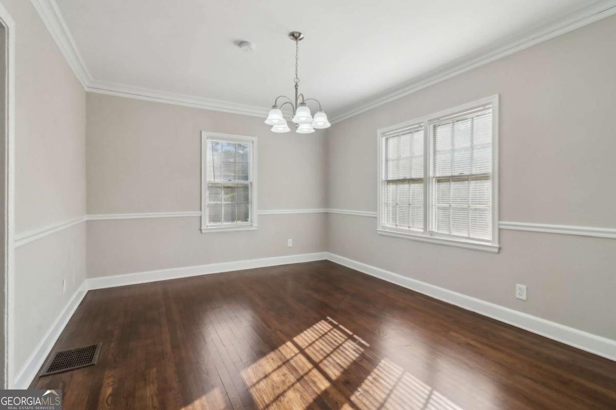 1563 MAYFLOWER Avenue Atlanta - 12